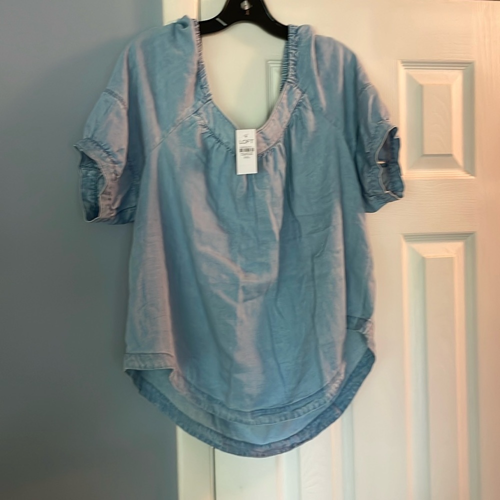 Loft chambray top.  Size: XXL Brand new with tags.